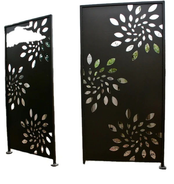 Rust Bamboo Cutting Style Garden Art Screen