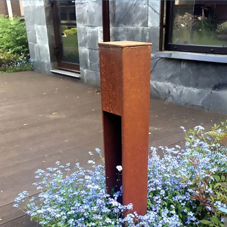 Waterproof Modern Lawn Light