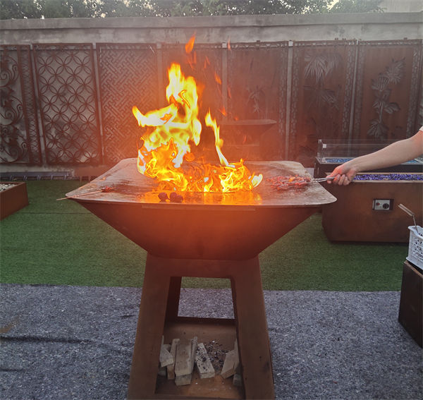 Stof Gril Barbeciw Corten